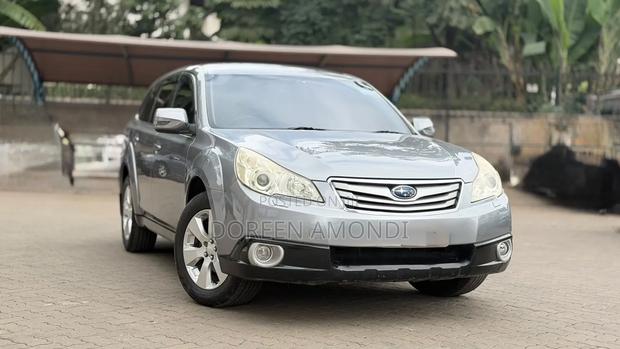 Subaru Outback 2011 Silver