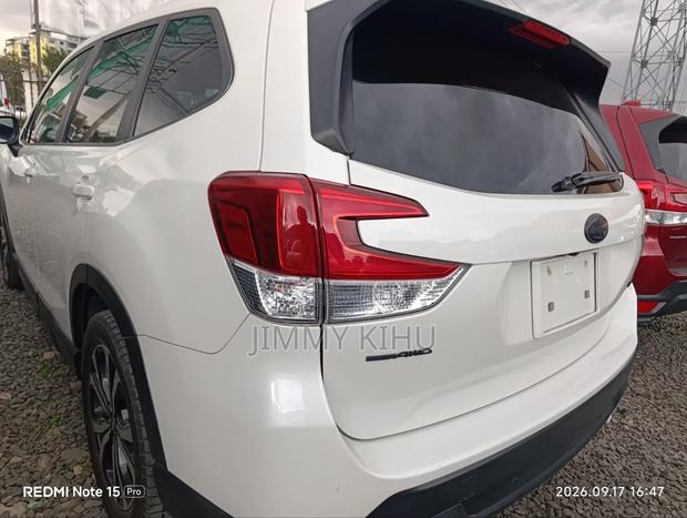 Subaru Forester Premium AWD 2019 Pearl