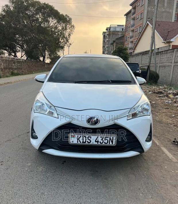 Toyota Vitz 2018 White