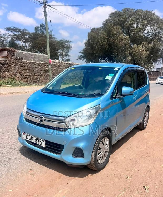 Nissan Dayz 2017 Blue
