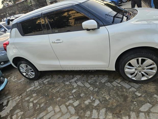 Suzuki Swift 2018 White