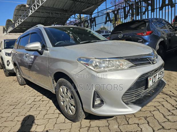 Toyota Corolla Fielder 1.5 Petrol AWD 2017 Silver