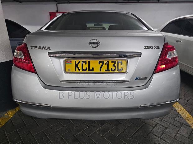 Nissan Teana 2011 Silver