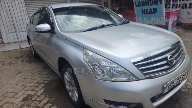 Nissan Teana 2011 Silver