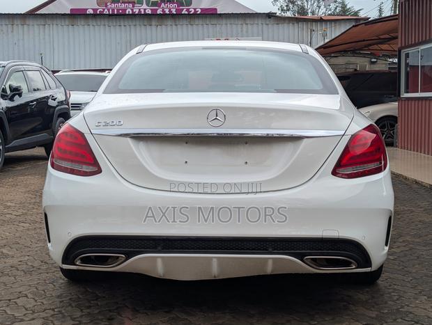 Mercedes-Benz C200 2019 White