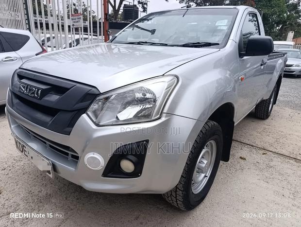 Isuzu D-MAX 2021 Silver