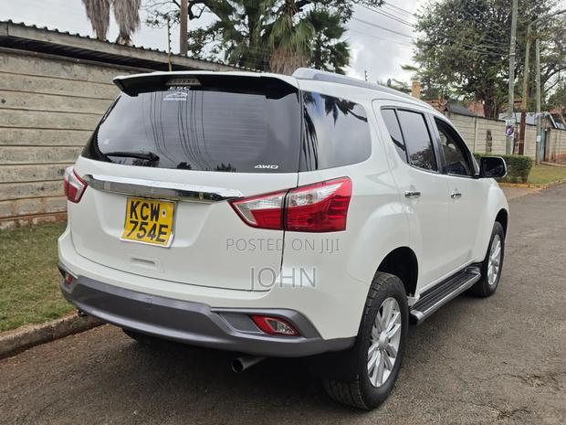 Isuzu MU-X 2.5 Ddi VGS 2018 Pearl