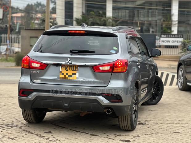 Mitsubishi RVR 2018 Gray