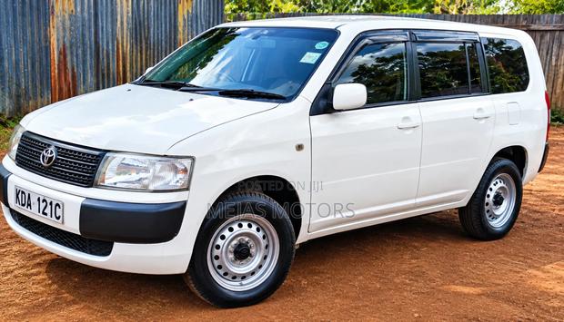 Toyota Corolla Fielder 2013 White