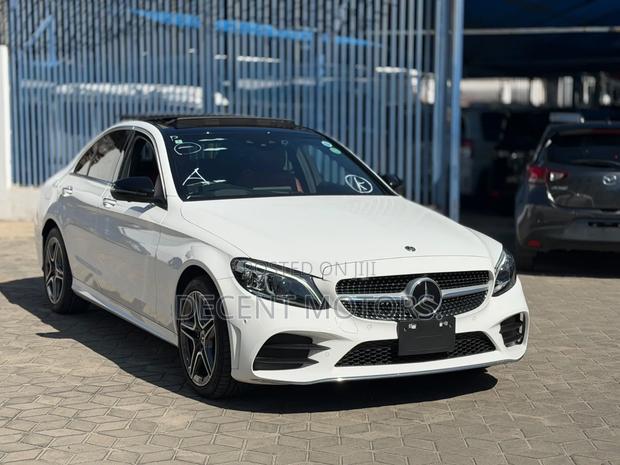 Mercedes-Benz C200 2019 White