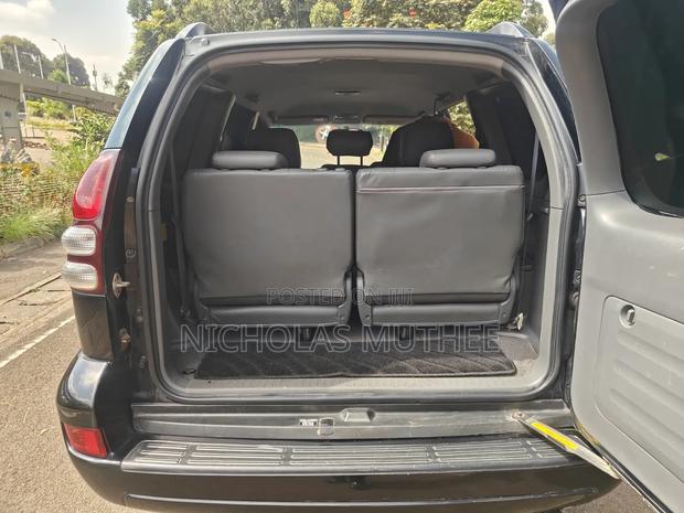 Toyota Land Cruiser Prado 2009 Black