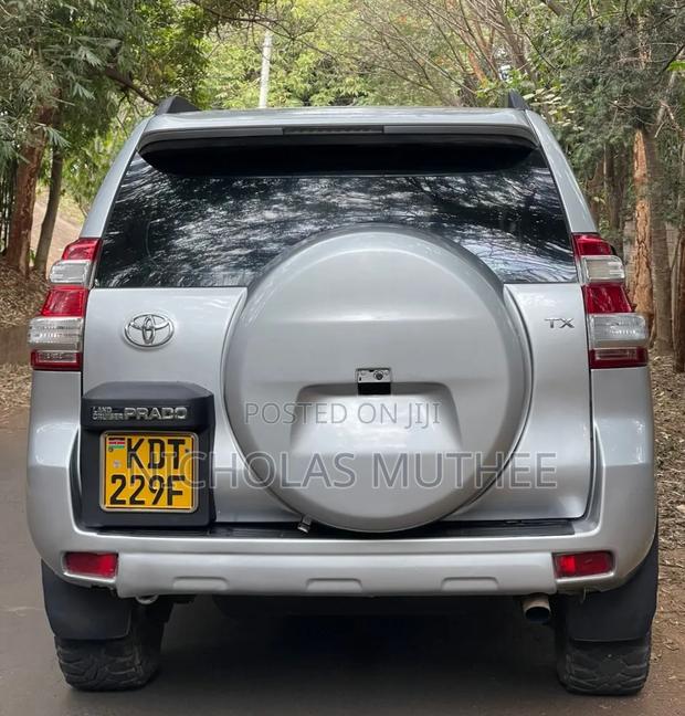 Toyota Land Cruiser Prado 2013 Silver