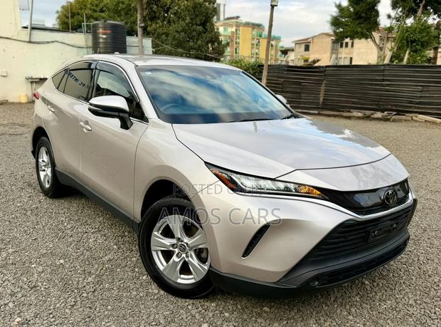 Toyota Harrier 2020 Gold