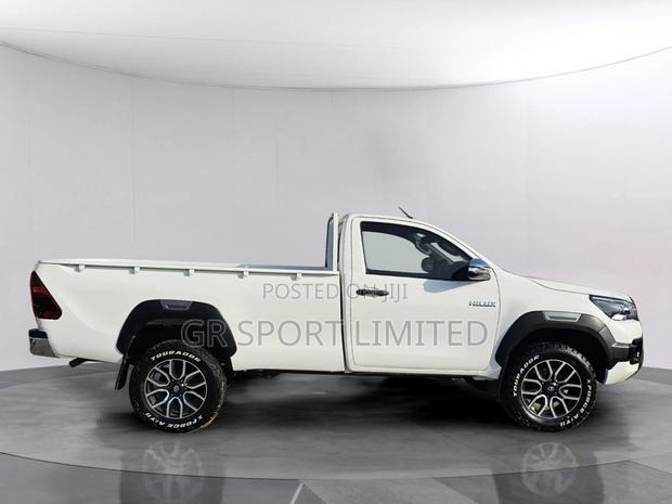 Toyota Hilux 2.8 Diesel 2020 White
