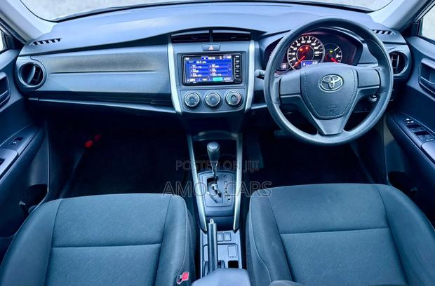 Toyota Corolla Fielder 2020 Silver