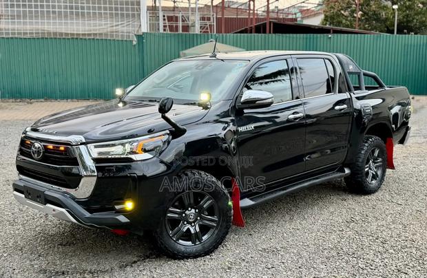 Toyota Hilux 2020 Black