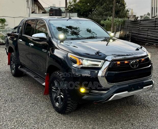 Toyota Hilux 2020 Black