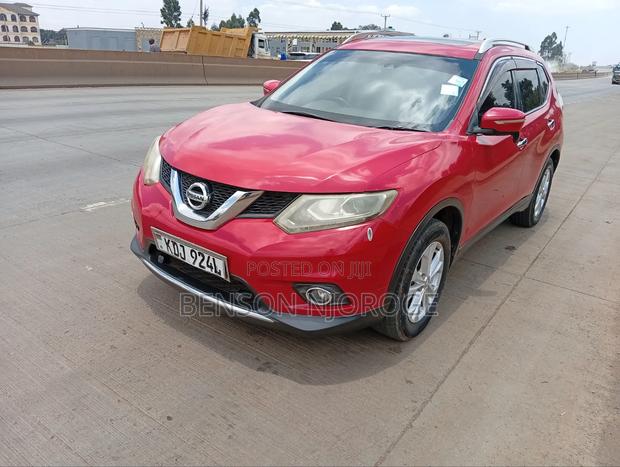 Nissan X-Trail 2.0 Petrol AWD 2015 Red