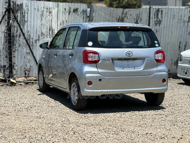 Toyota Passo 2019 Silver