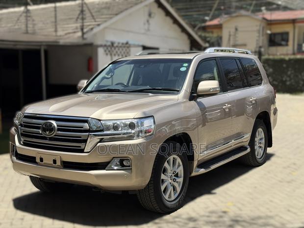 Toyota Land Cruiser 2017 Beige