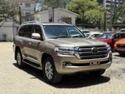 Toyota Land Cruiser 4.6 V8 ZX 2017 Gold for sale