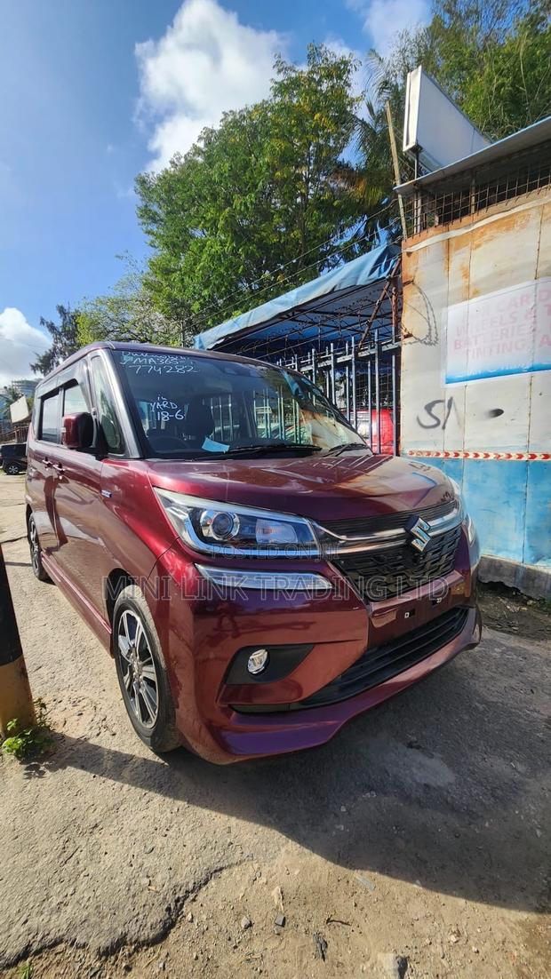 Suzuki Solio Bandit Hybrid MV 2019 Red