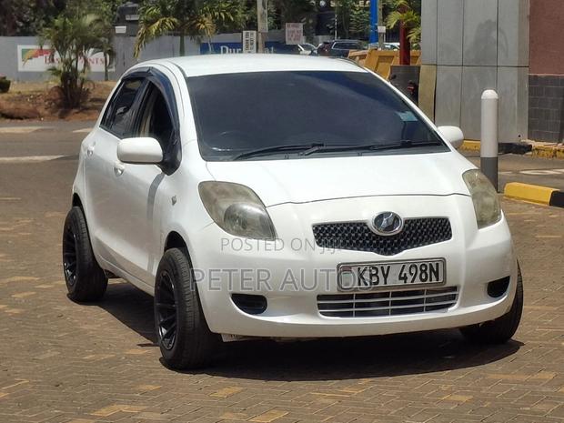 Toyota Vitz 1.0 FWD 3dr 2007 White