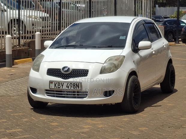 Toyota Vitz 1.0 FWD 3dr 2007 White