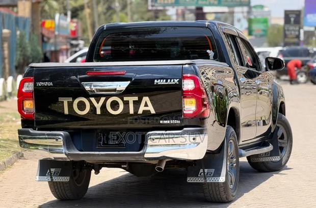 Toyota Hilux Revo Double Cab Deisel 2.4 AWD 2021 Matt Black