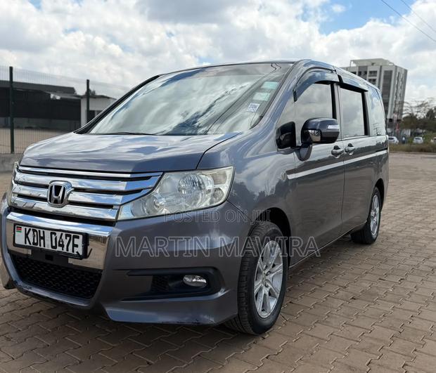 Honda Stepwgn 2014 Gray
