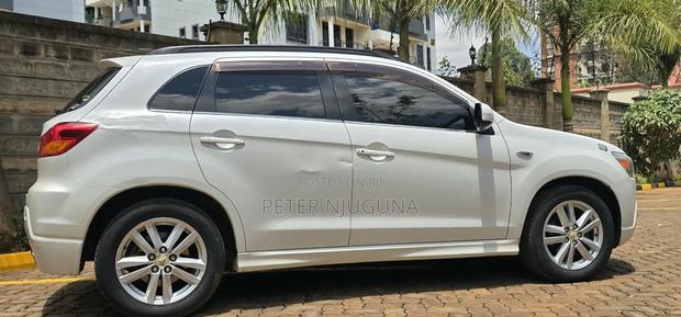 Mitsubishi RVR 2013 White