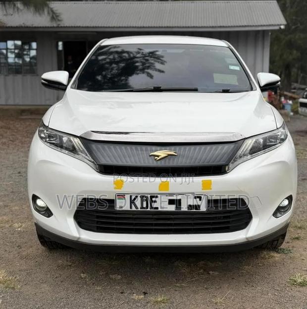 Toyota Harrier 2.5 Hybrid 4WD 2014 White