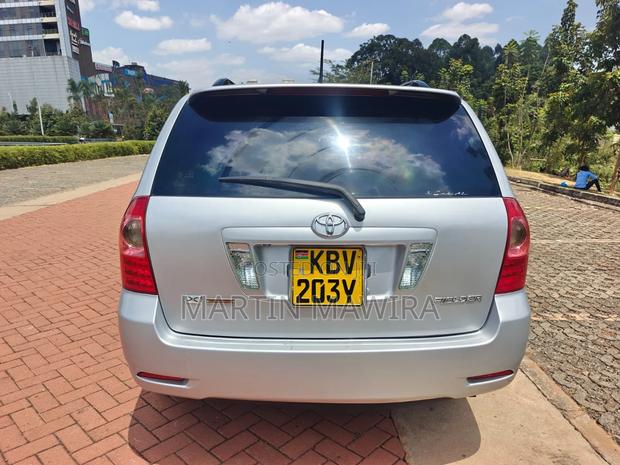 Toyota Corolla Fielder 2006 Silver