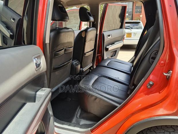 Nissan X-Trail 2010 Red