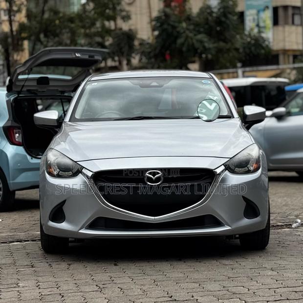 Mazda Demio 2019 Silver