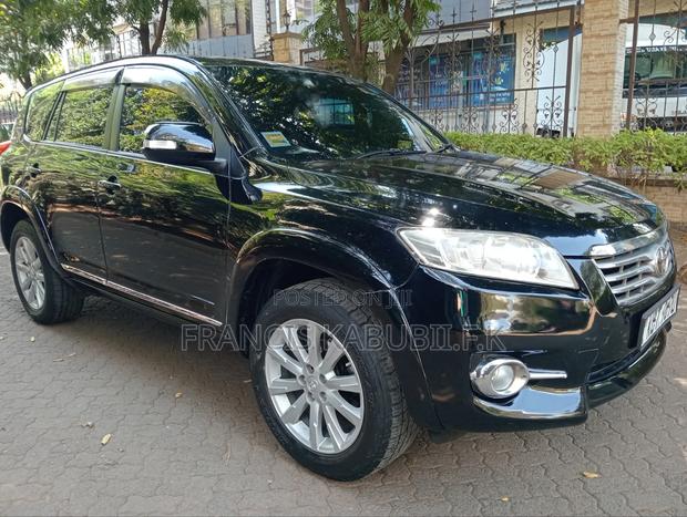 Toyota Vanguard 2012 Black