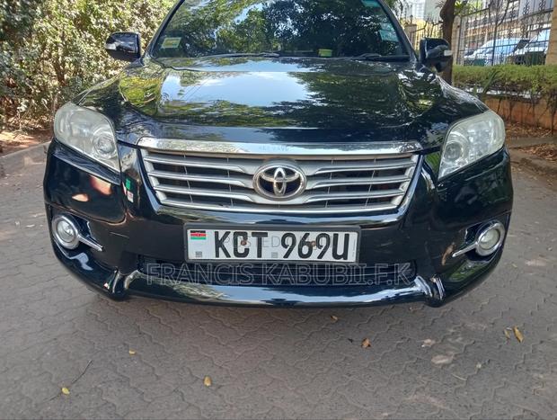 Toyota Vanguard 2012 Black