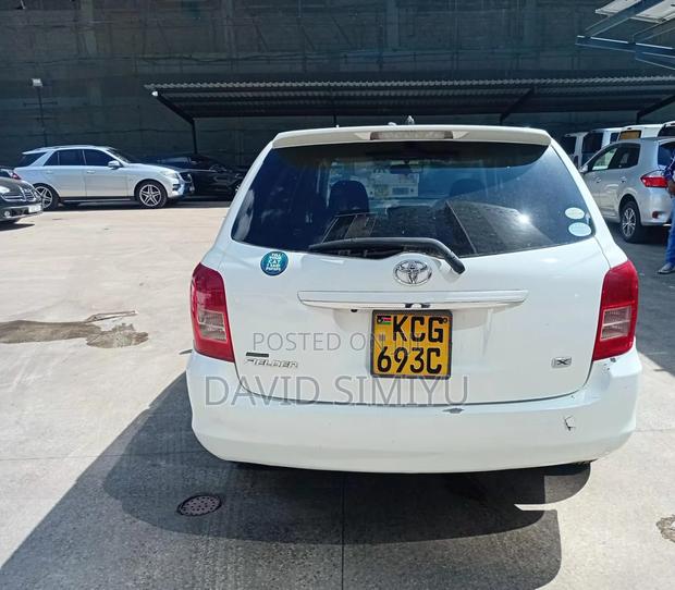 Toyota Corolla Fielder 2009 White