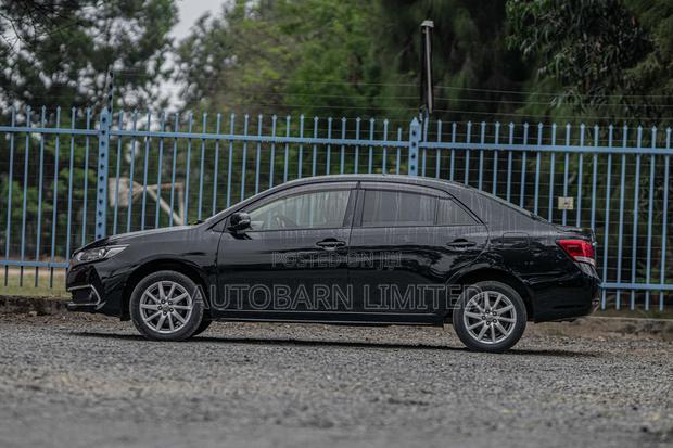 Toyota Allion 2018 Black