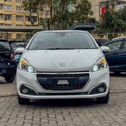 Peugeot 208 2019 White for sale
