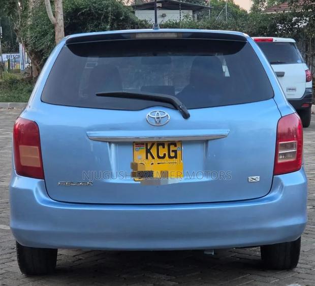 Toyota Corolla Fielder 2005 Blue