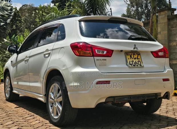 Mitsubishi RVR 2013 White