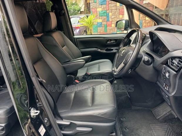 Toyota Esquire 2019 Black