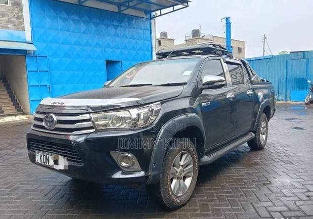 Toyota Hilux Revo Smart Cab Deisel 2.4 AWD 2016 Black