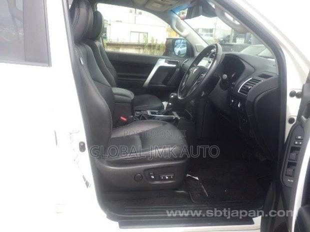 Toyota Land Cruiser Prado 2.7 2019 White