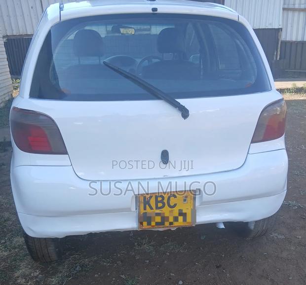 Toyota Vitz 2003 White