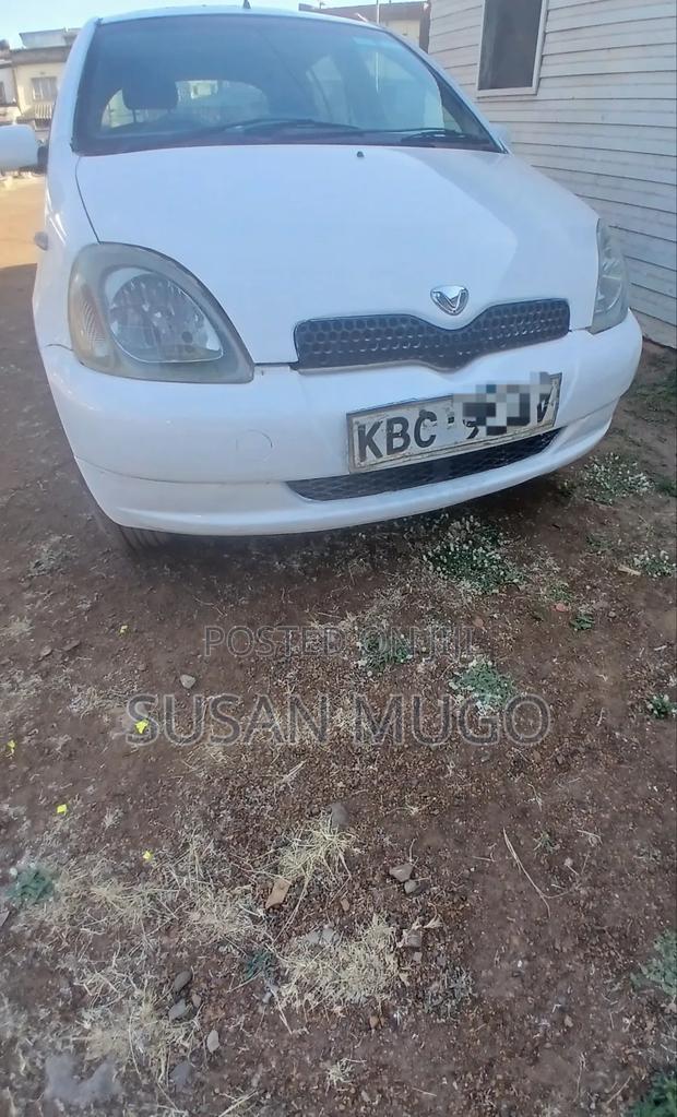 Toyota Vitz 2003 White