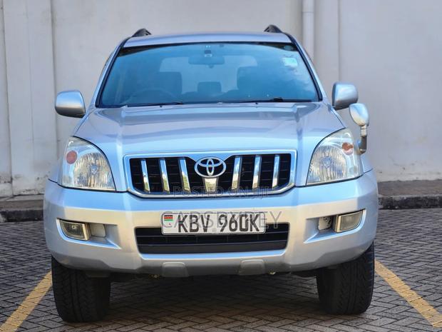 Toyota Land Cruiser Prado 2006 Silver