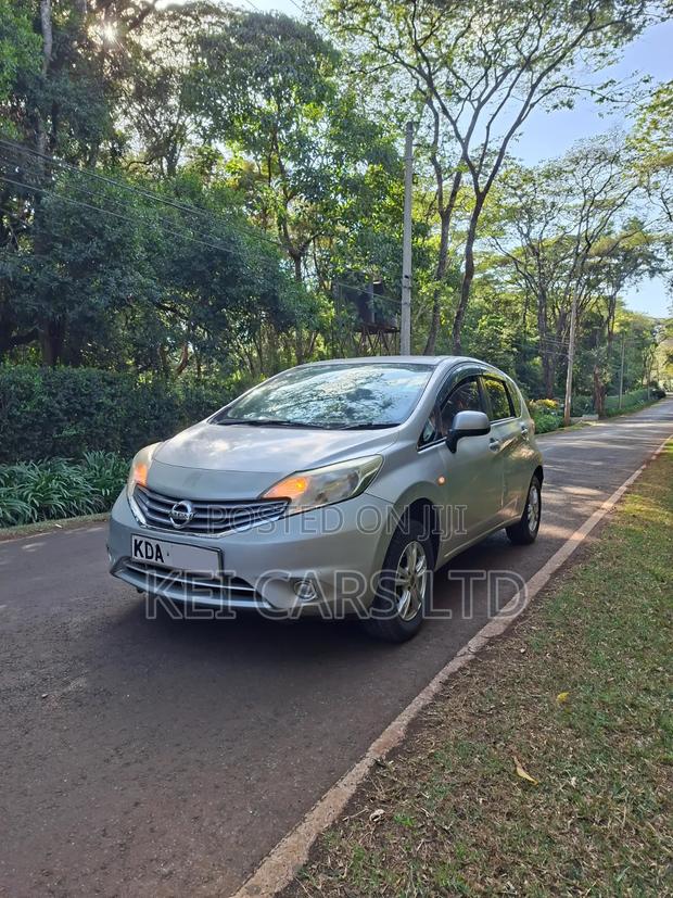 Nissan Note 2013 Silver