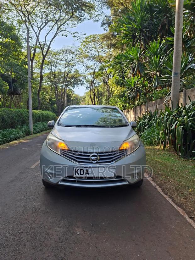 Nissan Note 2013 Silver